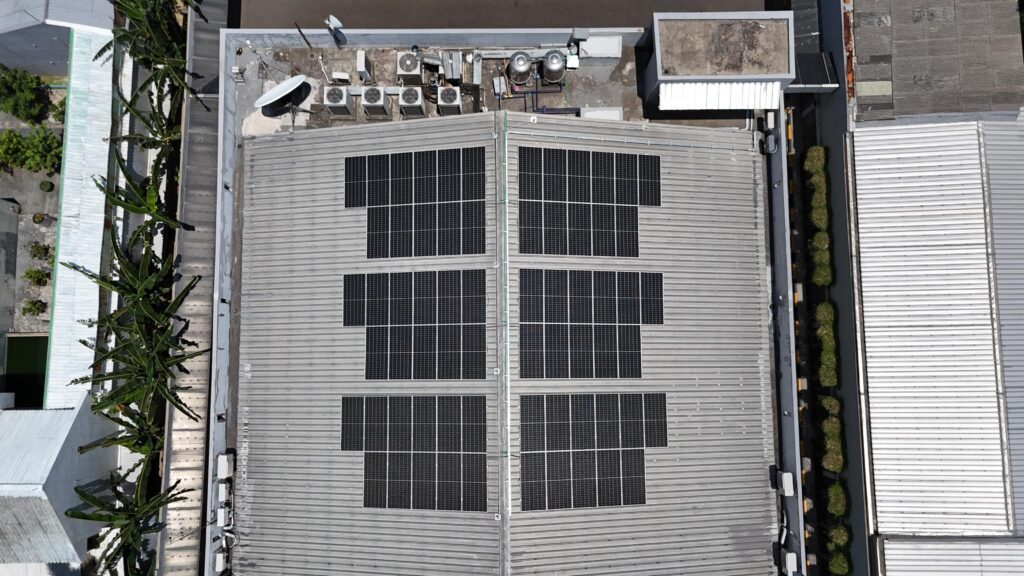 32.01 kWp On Grid di BCA KCU Serang