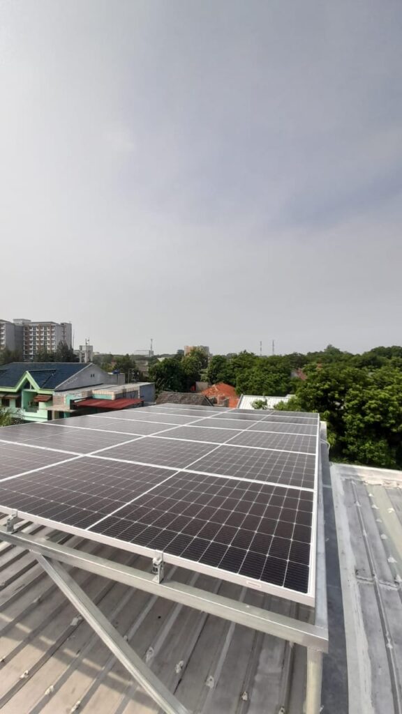 6,6 kWp On-Grid at PT Artimas Bumi Asri Cipayung, Jakarta Timur